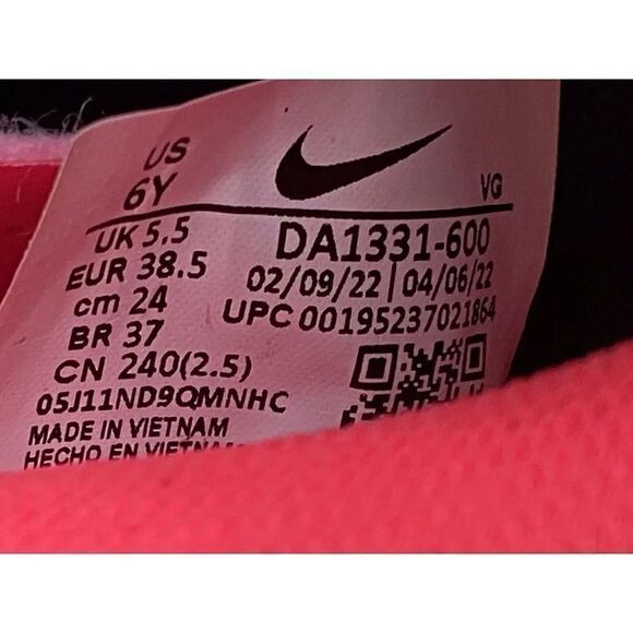 Nike Tempo Legend Cleats DA1331-600 Youth Size 6Y NEW - Picture 5 of 11